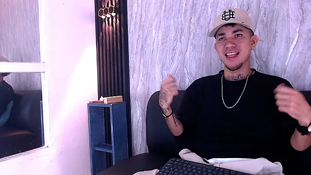 tattoos22 online show from November 20, 2025, 12:06 pm