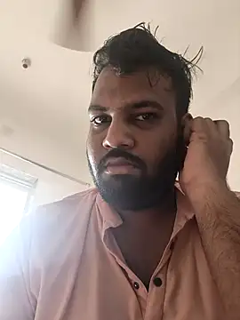 vinay smalldick online show from May 6, 2026, 2:48 am