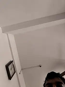 vinay smalldick online show from November 17, 2025, 5:22 am