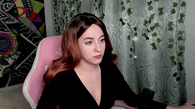 mona fly online show from October 16, 2025, 2:47 pm