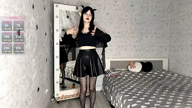 Snapshot of FakeLamb chatting on October 27, 2025, 9:16 pm FakeLamb online show from October 27, 2025, 9:16 pm