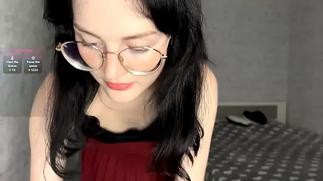 Snapshot of FakeLamb chatting on October 25, 2025, 10:10 pm FakeLamb online show from October 25, 2025, 10:10 pm