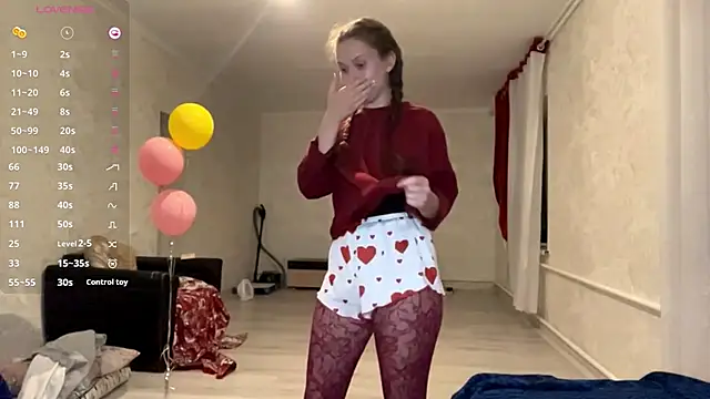 CharlynDini online show from September 24, 2025, 3:18 pm