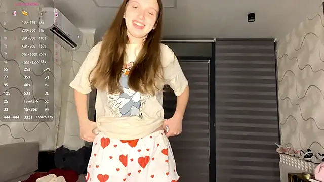 CharlynDini online show from December 22, 2025, 3:23 pm