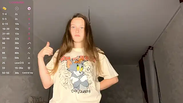 CharlynDini online show from September 20, 2025, 4:23 pm