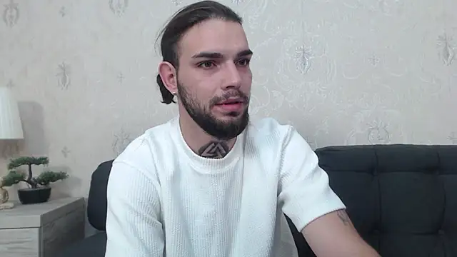 DanyelCarter online show from October 9, 2025, 6:41 pm