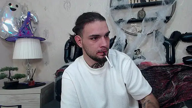 DanyelCarter online show from October 18, 2025, 7:27 pm