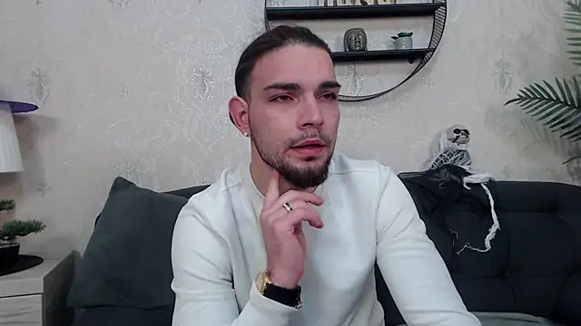 DanyelCarter online show from October 17, 2025, 5:48 pm