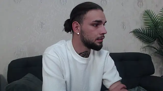 DanyelCarter online show from September 29, 2025, 6:57 pm