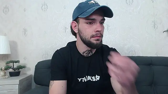 DanyelCarter online show from October 8, 2025, 6:41 pm