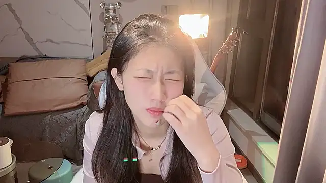 Lixinel-520 online show from December 22, 2025, 1:44 pm