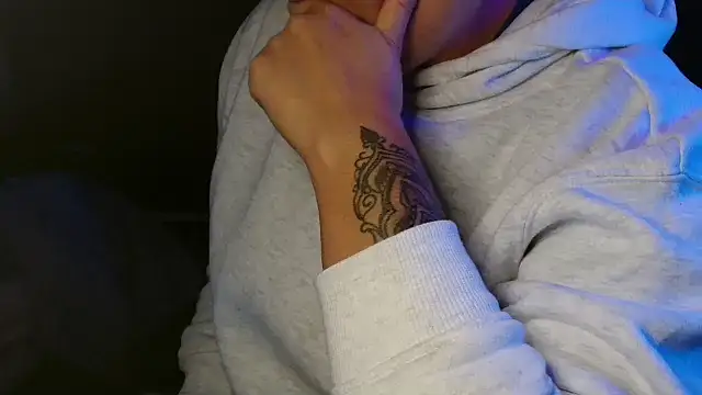 Snapshot of Prill940 chatting on October 9, 2025, 6:03 am Prill940 online show from October 9, 2025, 6:03 am