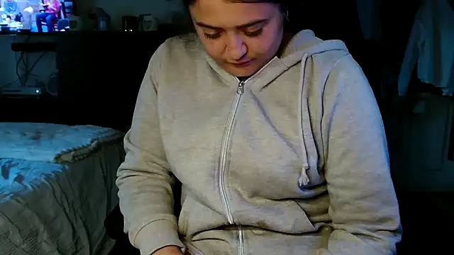 Snapshot of Prill940 chatting on September 23, 2025, 5:58 am Prill940 online show from September 23, 2025, 5:58 am