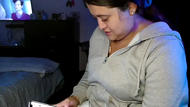 Snapshot of Prill940 chatting on September 22, 2025, 5:35 am Prill940 online show from September 22, 2025, 5:35 am