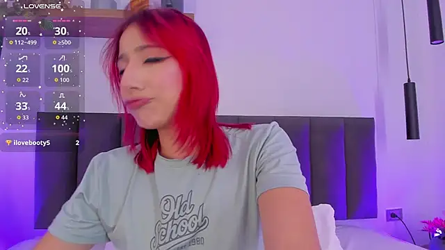 Cristalfoxy  online show from May 23, 2026, 8:08 pm