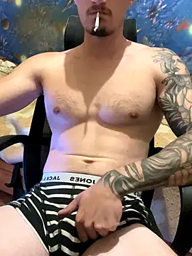 Snapshot of fronkie9384 chatting on September 30, 2025, 7:20 pm fronkie9384 online show from September 30, 2025, 7:20 pm