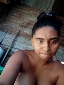 Lucy-Ferr online show from October 13, 2025, 7:04 pm