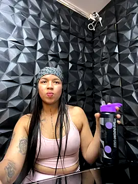 lil charme online show from October 31, 2025, 9:11 pm