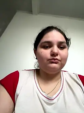 Snapshot of PortuPAWG chatting on January 5, 2026, 10:24 pm PortuPAWG online show from January 5, 2026, 10:24 pm