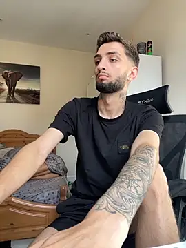 Snapshot of mixedcouplee69 chatting on October 2, 2025, 1:58 pm mixedcouplee69 online show from October 2, 2025, 1:58 pm