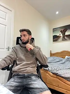 Snapshot of mixedcouplee69 chatting on September 25, 2025, 5:30 pm mixedcouplee69 online show from September 25, 2025, 5:30 pm