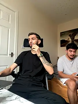 Snapshot of mixedcouplee69 chatting on October 12, 2025, 3:35 pm mixedcouplee69 online show from October 12, 2025, 3:35 pm