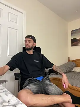 Snapshot of mixedcouplee69 chatting on September 22, 2025, 3:29 pm mixedcouplee69 online show from September 22, 2025, 3:29 pm