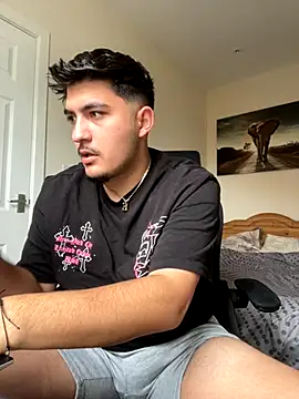 Snapshot of mixedcouplee69 chatting on September 27, 2025, 12:00 pm mixedcouplee69 online show from September 27, 2025, 12:00 pm