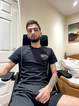 Snapshot of mixedcouplee69 chatting on October 14, 2025, 9:15 pm mixedcouplee69 online show from October 14, 2025, 9:15 pm