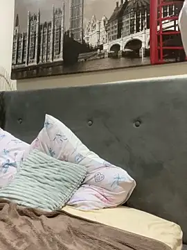 Snapshot of mixedcouplee69 chatting on October 26, 2025, 12:00 am mixedcouplee69 online show from October 26, 2025, 12:00 am