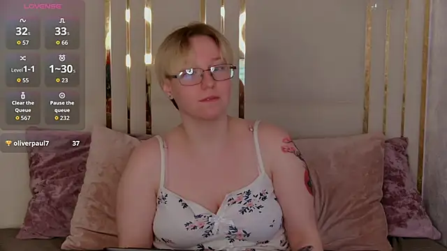 AlexandraGreen online show from May 15, 2026, 11:14 pm