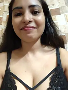 Snapshot of QUEEN-ADITI chatting on October 1, 2025, 2:06 am QUEEN-ADITI online show from October 1, 2025, 2:06 am