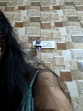 Snapshot of QUEEN-ADITI chatting on September 25, 2025, 2:34 pm QUEEN-ADITI online show from September 25, 2025, 2:34 pm