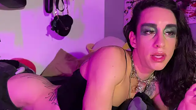 xoFrankie online show from September 25, 2025, 6:25 pm