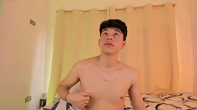 Snapshot of mrhot_night chatting on September 21, 2025, 9:09 pm mrhot night online show from September 21, 2025, 9:09 pm