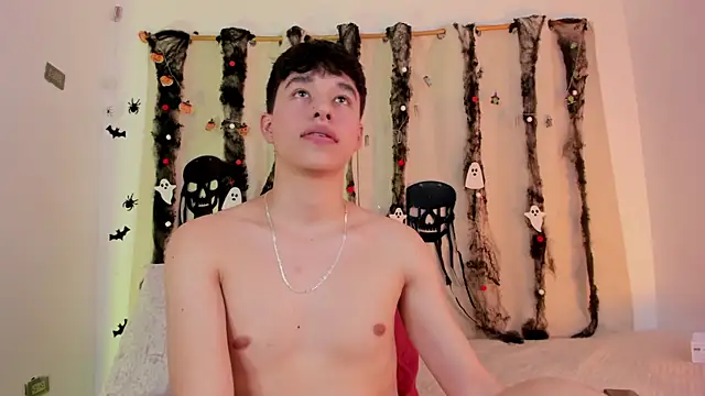 Snapshot of mrhot_night chatting on October 21, 2025, 10:20 pm mrhot night online show from October 21, 2025, 10:20 pm