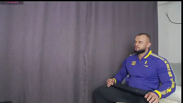 Snapshot of RickyMiami1 chatting on September 29, 2025, 5:40 pm RickyMiami1 online show from September 29, 2025, 5:40 pm