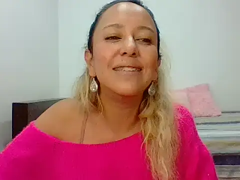 leah susman online show from October 15, 2025, 1:48 am