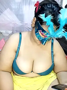 Snapshot of Tanisha-Chy chatting on October 7, 2025, 5:25 pm Tanisha-Chy online show from October 7, 2025, 5:25 pm