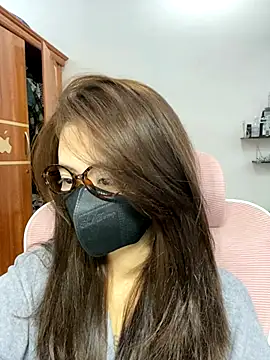 Mochi21 online show from December 4, 2025, 3:16 am