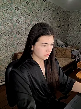 Snapshot of Albi_Glow chatting on September 23, 2025, 2:51 am Albi Glow online show from September 23, 2025, 2:51 am