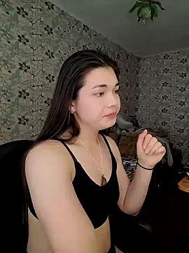 Snapshot of Albi_Glow chatting on September 29, 2025, 8:32 am Albi Glow online show from September 29, 2025, 8:32 am