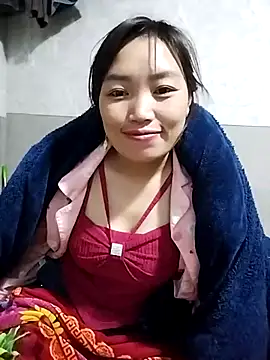 susu-00 online show from October 28, 2025, 8:08 pm