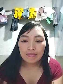 susu-00 online show from September 17, 2025, 3:03 pm