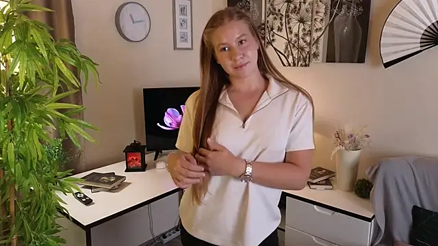 Mary Davidson online show from September 10, 2025, 10:03 am