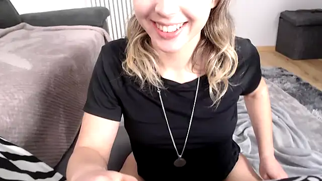 L Sofia online show from February 9, 2026, 6:39 pm