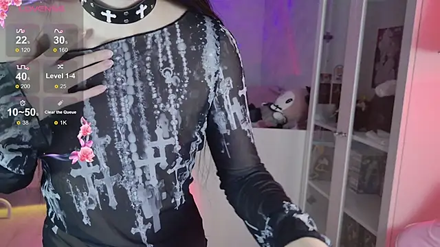 MiraJadee online show from October 20, 2025, 3:12 pm