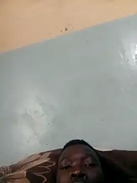 Mrhugeblack online show from November 1, 2025, 9:03 am