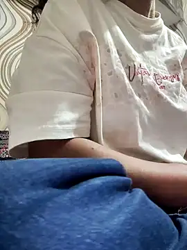 Snapshot of meenu_bhabhi547 chatting on October 6, 2025, 4:02 am meenu bhabhi547 online show from October 6, 2025, 4:02 am