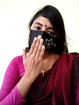 Puja-Rane online show from October 13, 2025, 2:46 am